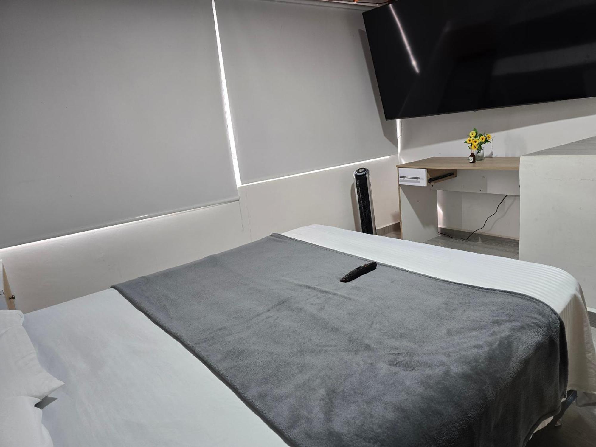 Apartamento Guatape Plaza Buitenkant foto